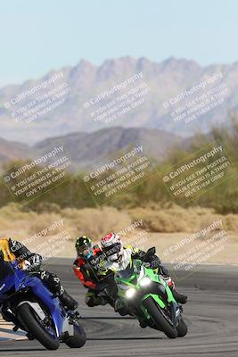 media/Nov-16-2025-Race Pace (Sun) [[8c5fa54630]]/Non Verified Riders (1st 20 Minutes)/2-Turn 10 (1010am)/